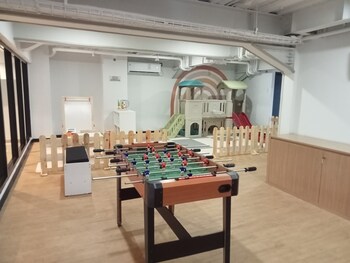 spacious and elegant studio loft kingland avenue apartment