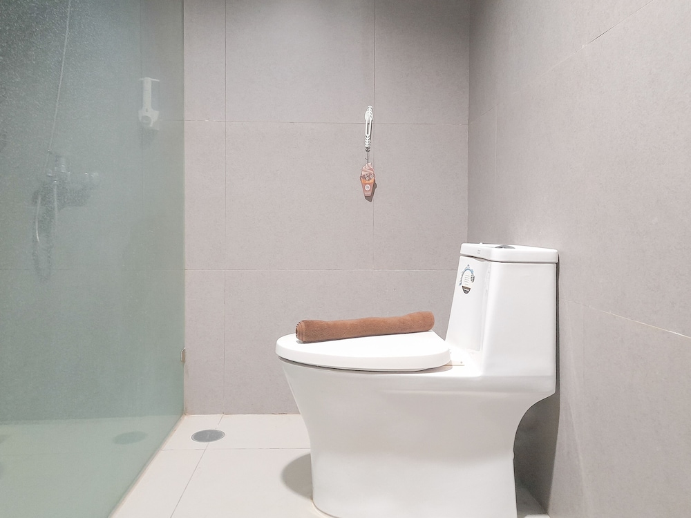 spacious and elegant 1br at patraland amarta apartment