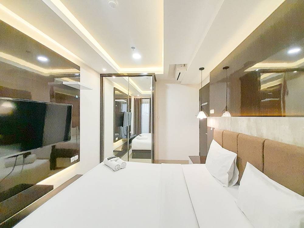 spacious and elegant 1br at patraland amarta apartment