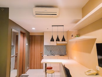 modern and cozy studio at student park apartment