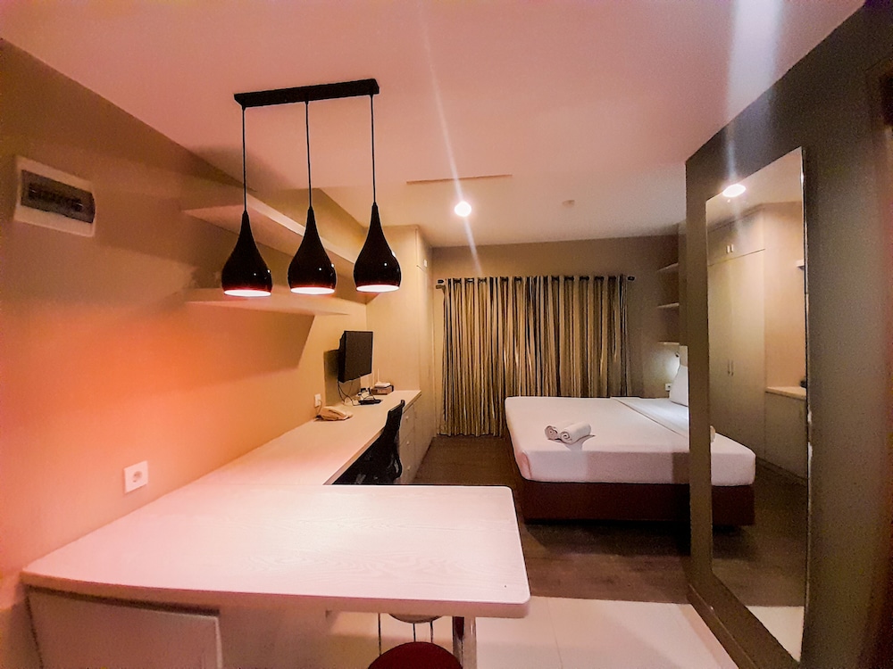 modern and cozy studio at student park apartment