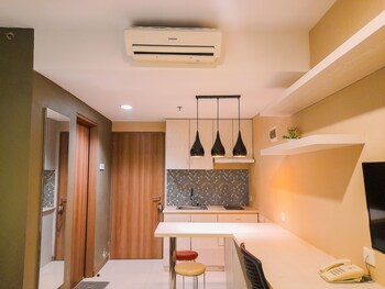 modern and cozy studio at student park apartment