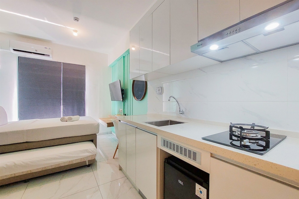 modern look studio at sky house alam sutera apartment
