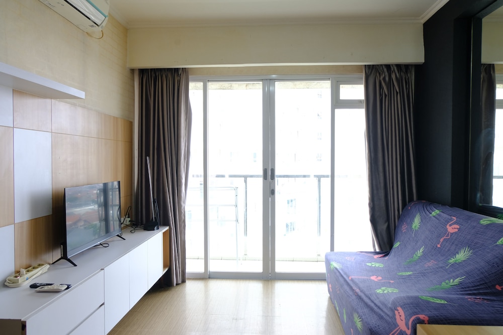 strategic and comfortable 2br apartement at gateway pasteur