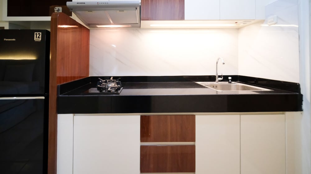 compact and cozy stay studio at bale hinggil apartment