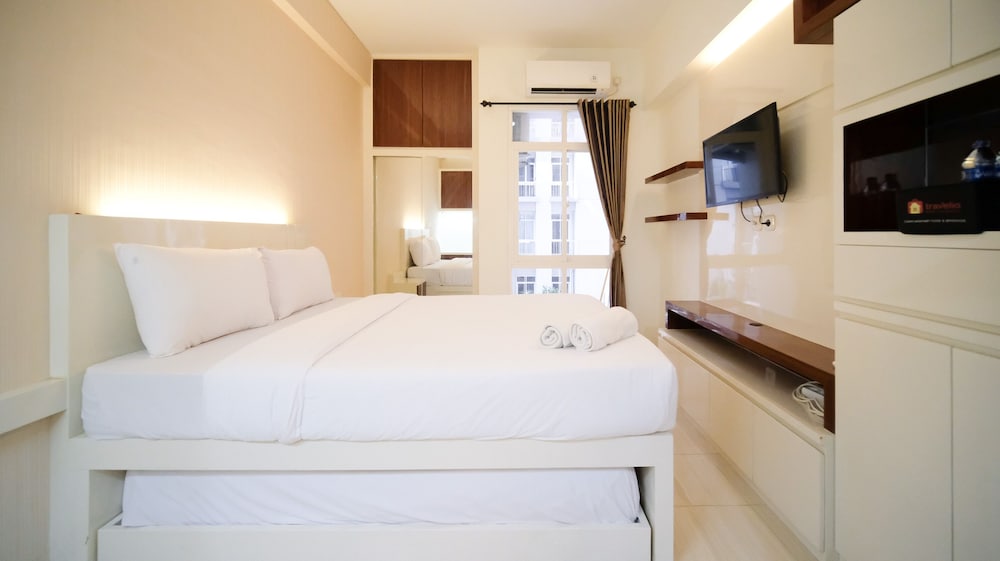 compact and cozy stay studio at bale hinggil apartment