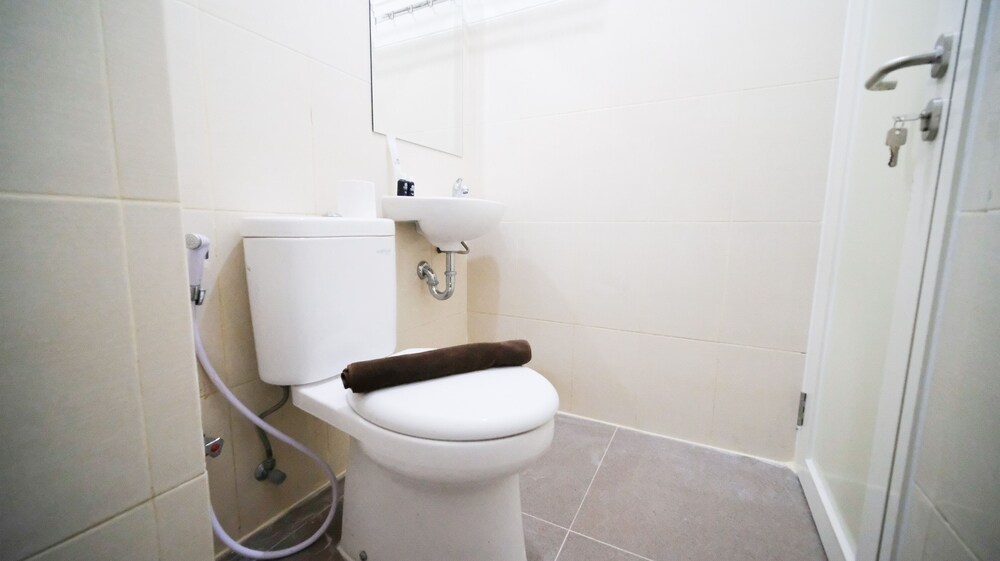 tidy and comfy studio at bale hinggil apartment