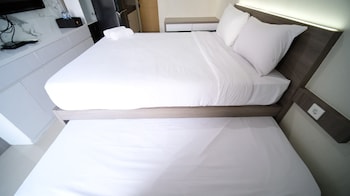tidy and comfy studio at bale hinggil apartment