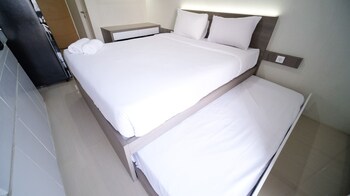 tidy and comfy studio at bale hinggil apartment
