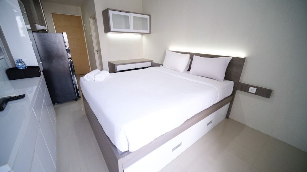 tidy and comfy studio at bale hinggil apartment