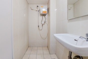 strategic and nice studio apartment at m town residence