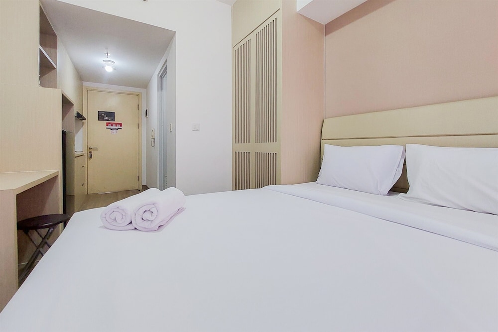 strategic and nice studio apartment at m town residence