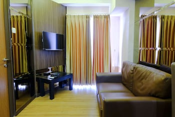 strategic 2br at tamansari panoramic apartment