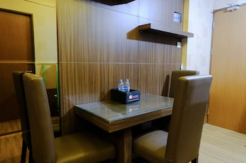 strategic 2br at tamansari panoramic apartment