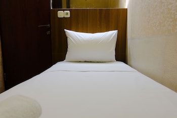 strategic 2br at tamansari panoramic apartment