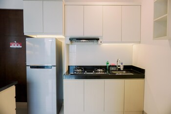 spacious and warm 2br at ciputra world 2 apartment