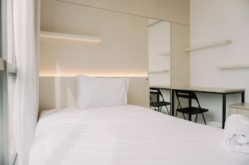 spacious and warm 2br at ciputra world 2 apartment