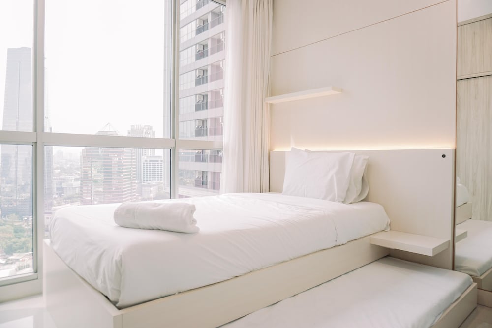 spacious and warm 2br at ciputra world 2 apartment