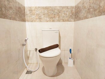 cozy stay studio at mataram city apartment