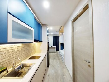 cozy stay studio at mataram city apartment