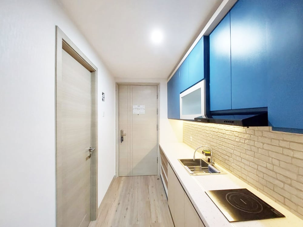 cozy stay studio at mataram city apartment