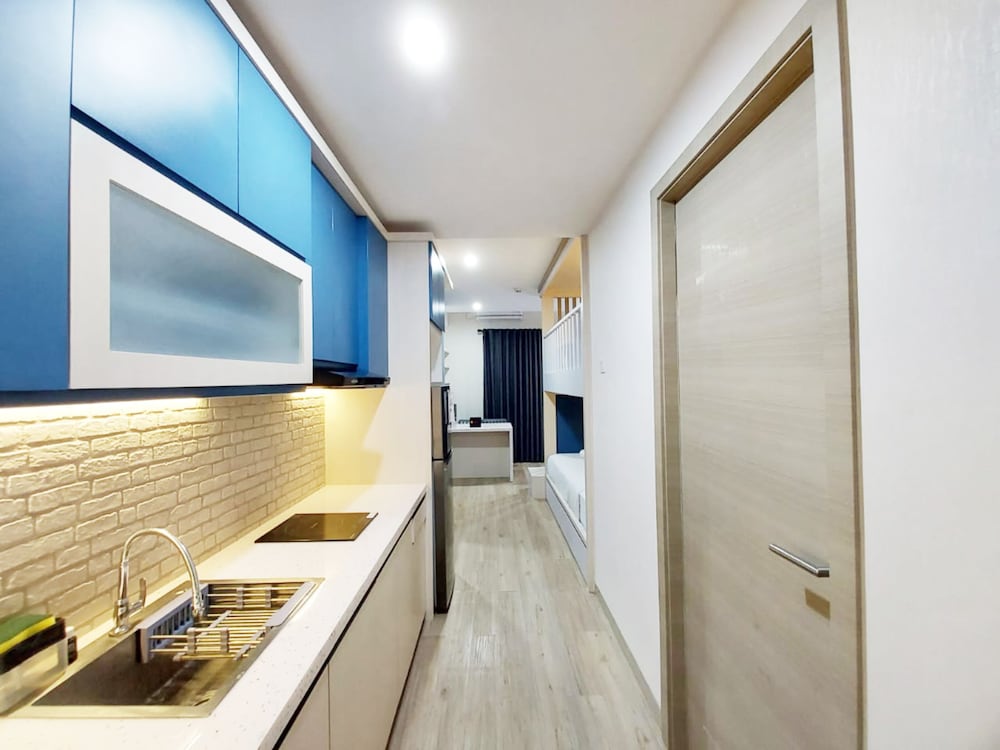 cozy stay studio at mataram city apartment