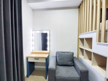 cozy stay studio at mataram city apartment
