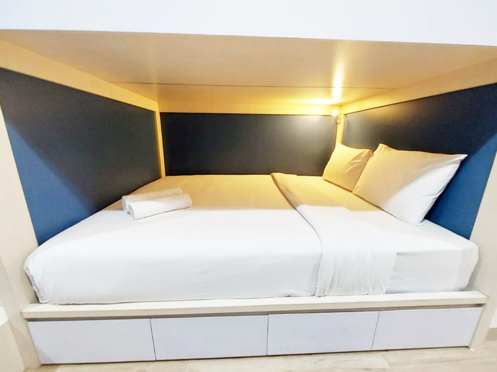 cozy stay studio at mataram city apartment