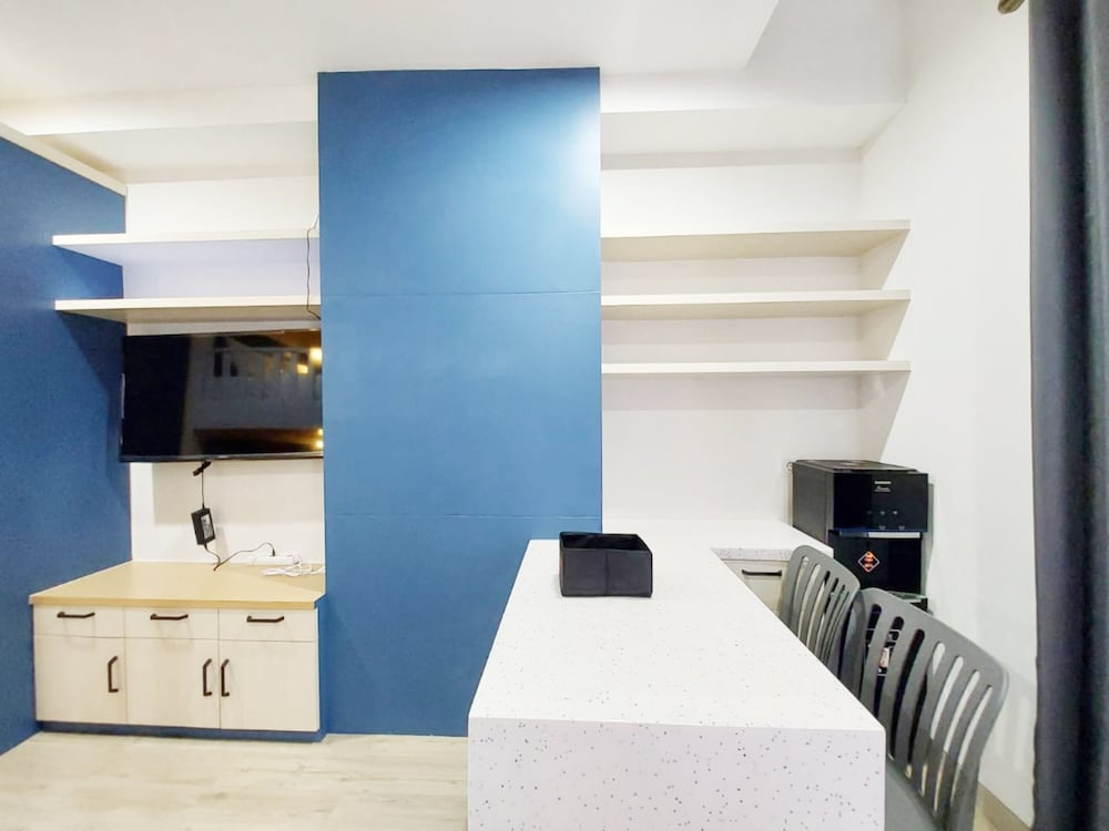 cozy stay studio at mataram city apartment