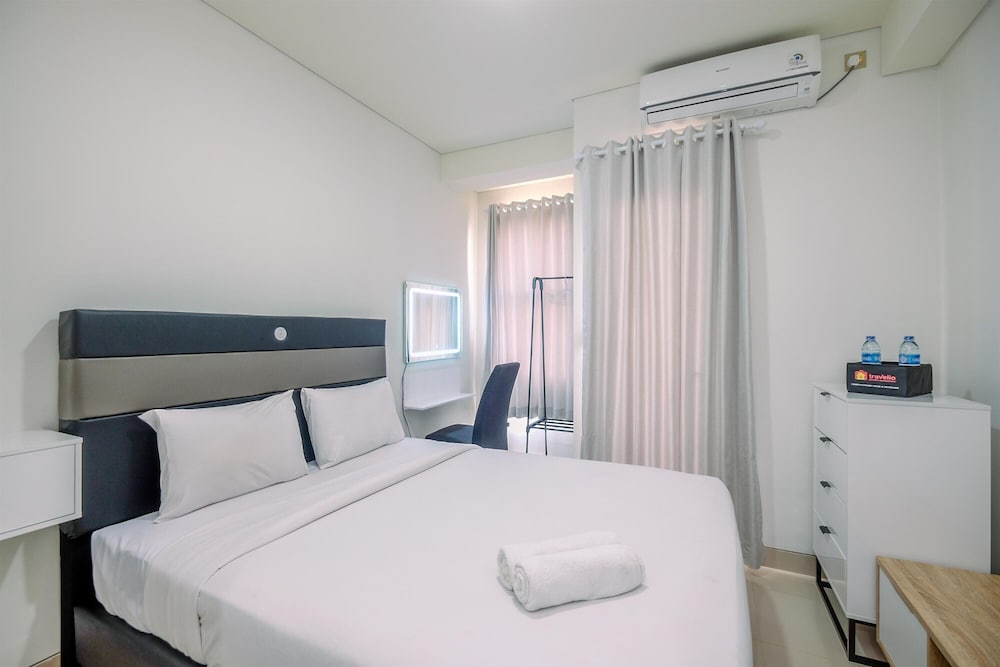 comfy and modern studio transpark cibubur apartment