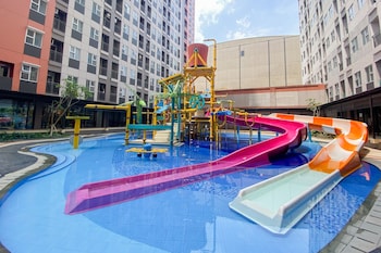 minimalist and cozy studio transpark juanda bekasi timur apartment