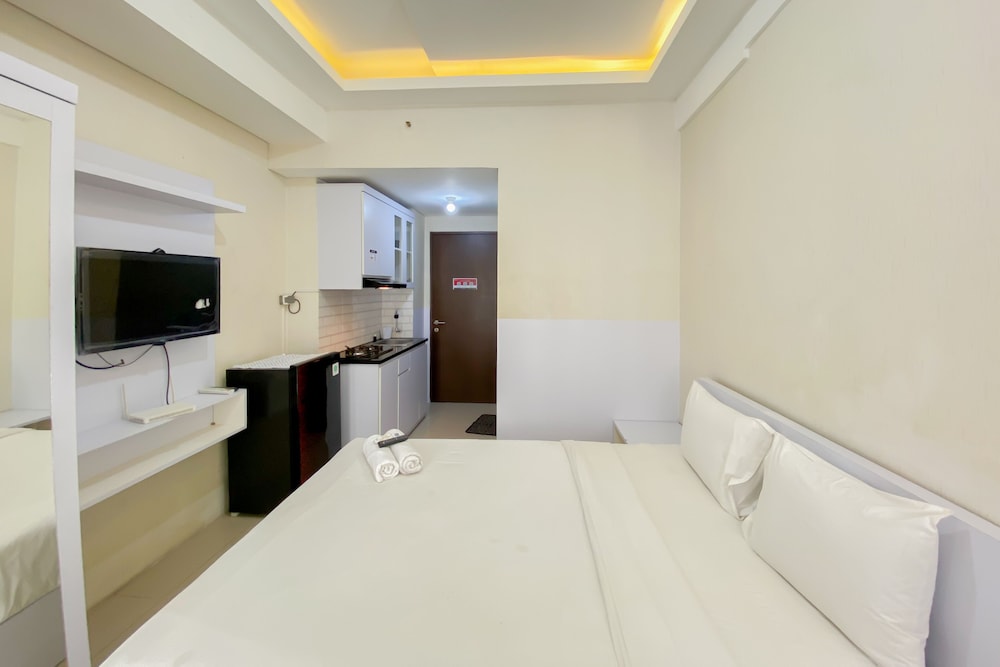 minimalist and cozy studio transpark juanda bekasi timur apartment
