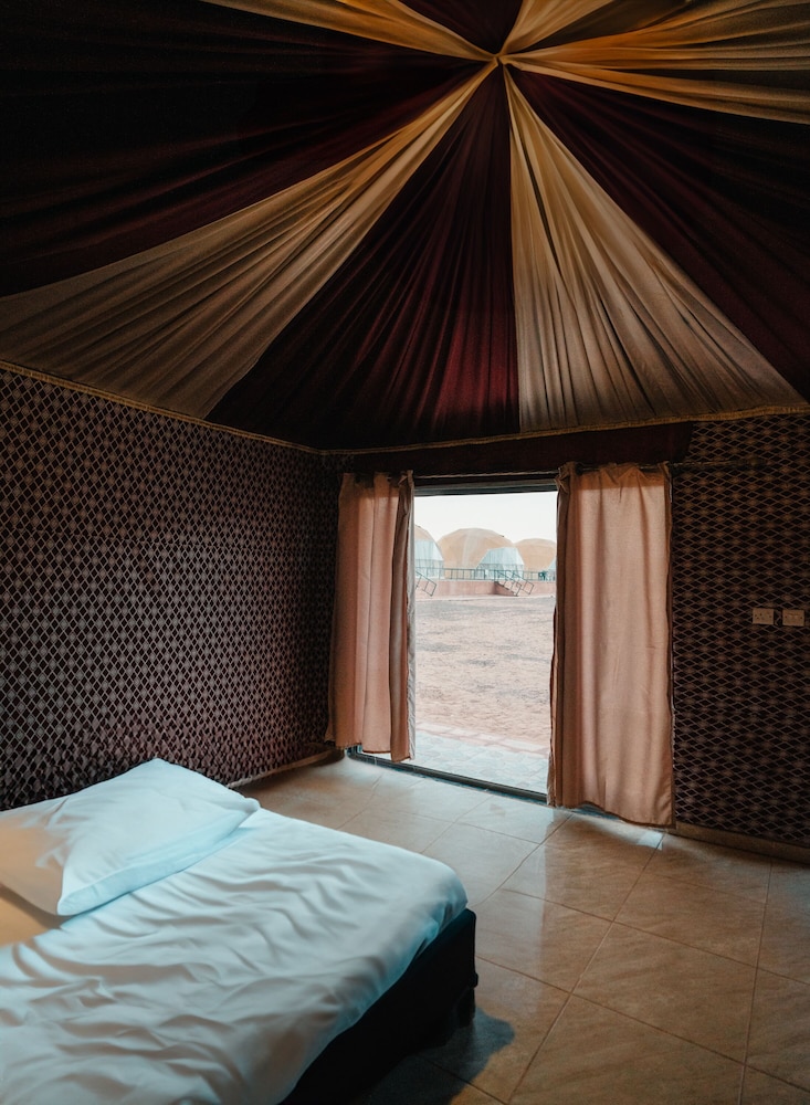 wadi rum desert dunes luxury camp