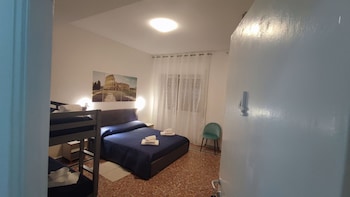 vatican green garden