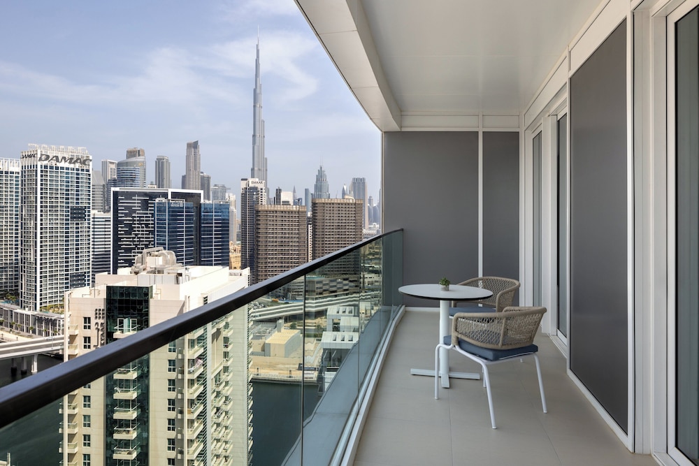 staybridge suites dubai business bay an ihg hotel