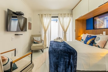 charlie nik vila mariana