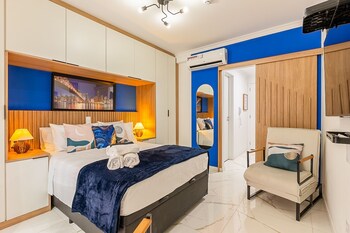 charlie nik vila mariana