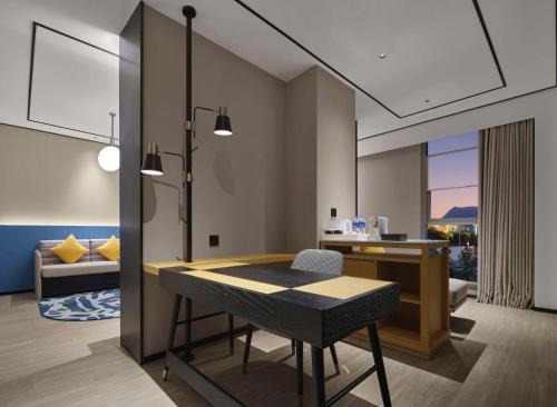hilton garden inn kunming dianchi