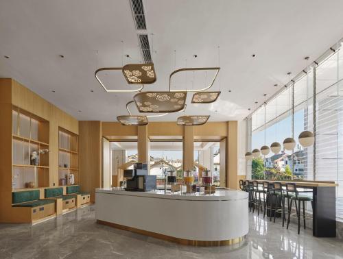 hilton garden inn kunming dianchi