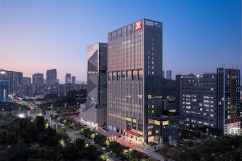 Hilton Garden Inn Shenzhen Guangming Hongqiao Park,China>>Shenzhen,3.5 star