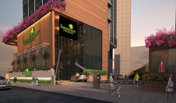 lemon tree premier malad mumbai