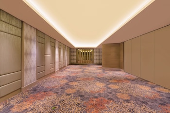 lemon tree premier malad mumbai