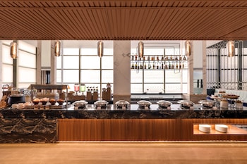 lemon tree premier malad mumbai