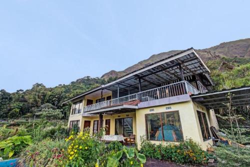 villa strawberry sembalun