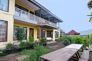 villa strawberry sembalun