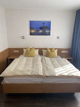 mirage city hotel stuttgart