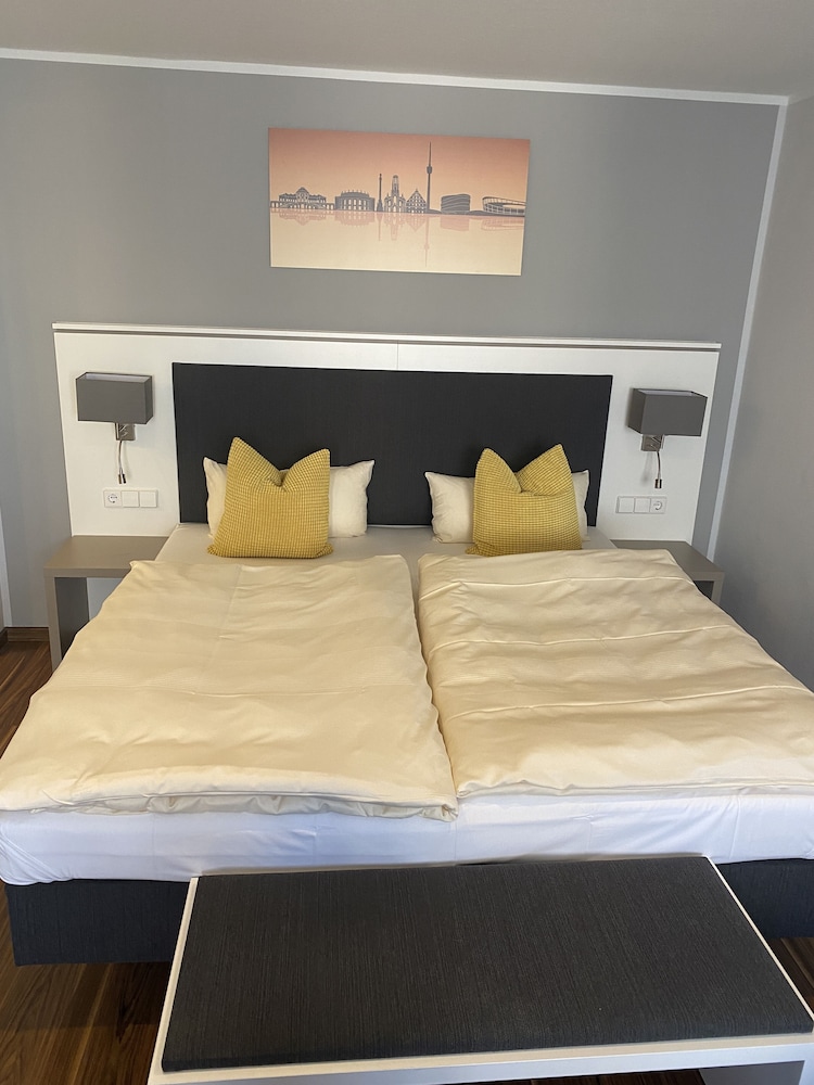 mirage city hotel stuttgart