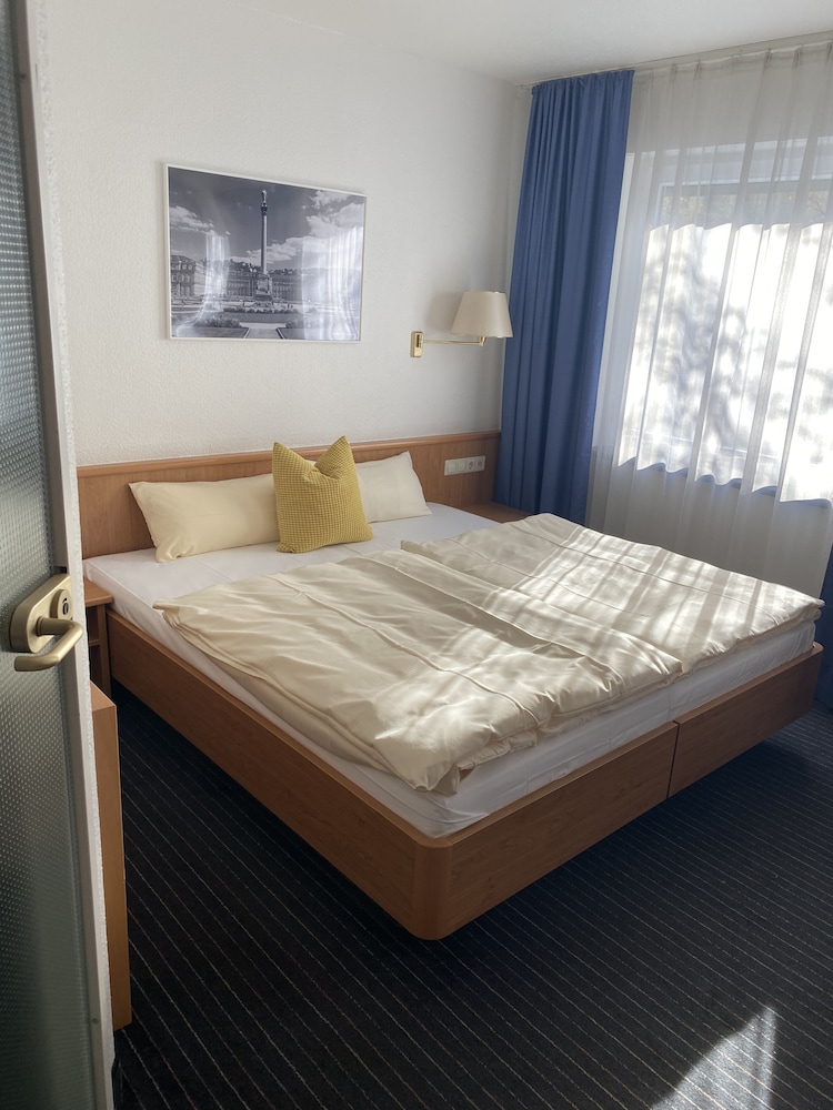 mirage city hotel stuttgart