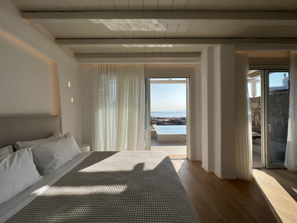 nomia sunset suites mykonos