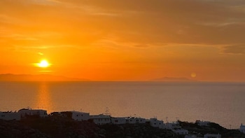 nomia sunset suites mykonos
